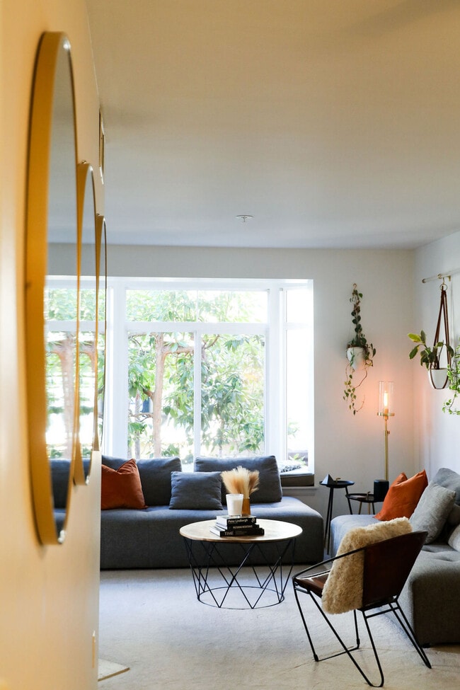 Photo - 2419 Fifth Ave Unit ID1335159P