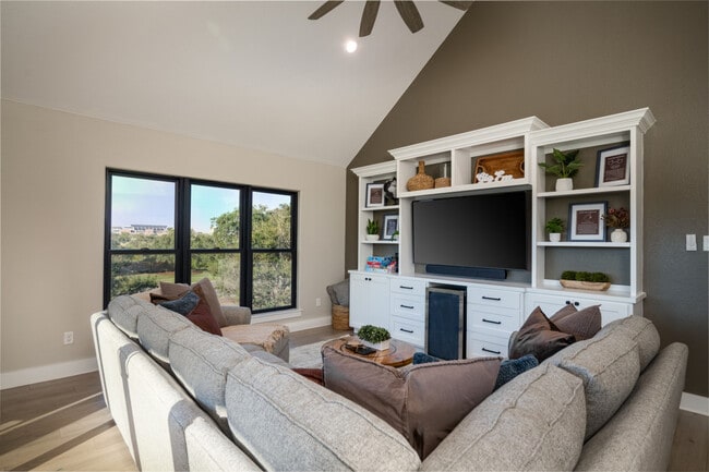 Photo - 100 Moss St Unit ID1071606P