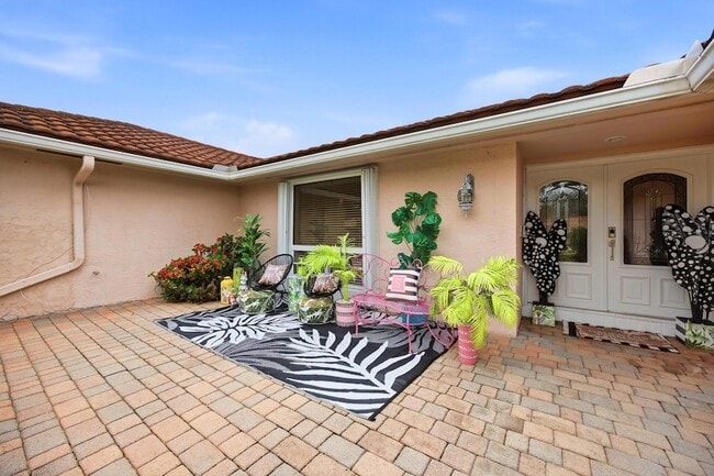 Photo - 375 NW 53rd St