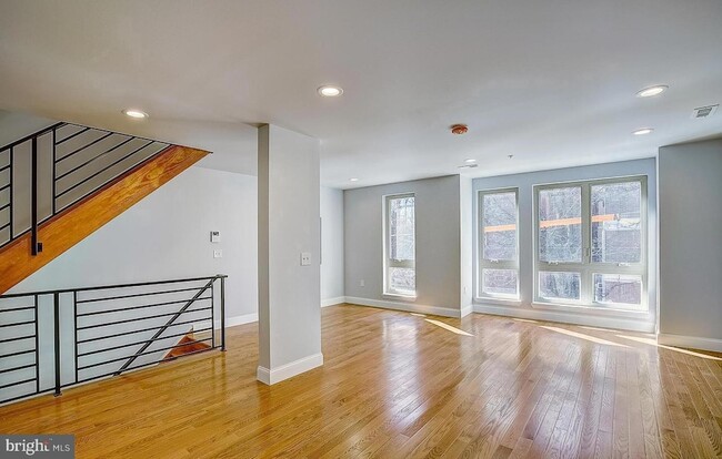 Photo - 1249 N 17th St