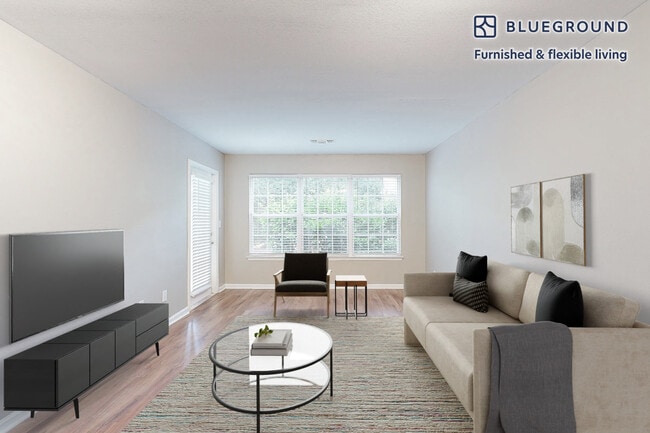 Building Photo - 100 Court N Dr Unit FL2-ID3469A