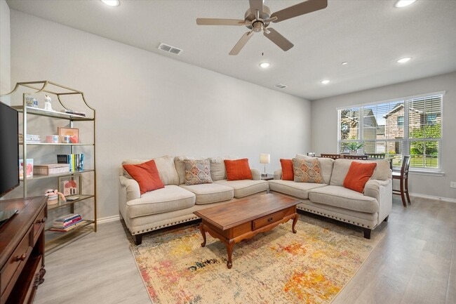 Photo - 3500 Brentwood Dr