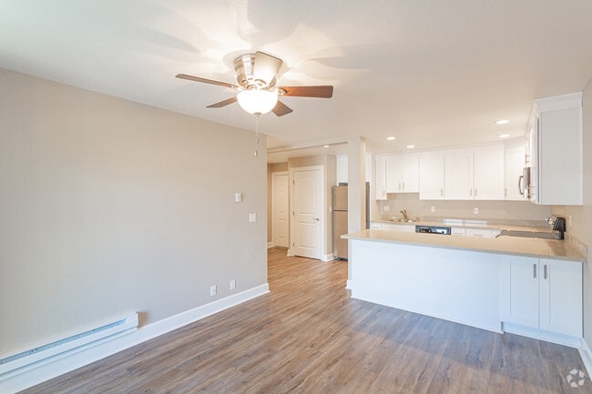 Photo - Vista Creek Apartments