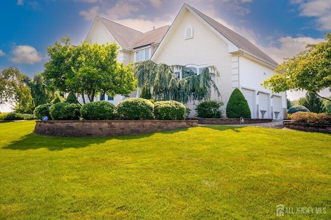 Building Photo - 19 Meadowlark Dr