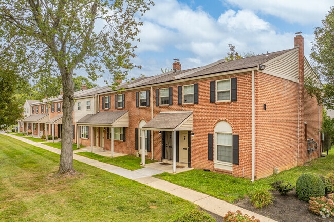 Photo - Stratford Apartments