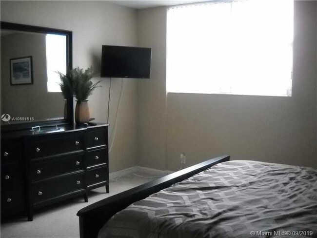 Photo - 3901 S Ocean Dr Unit 8L