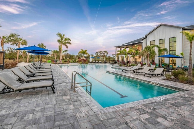 Photo - The Crossing at Palm Aire