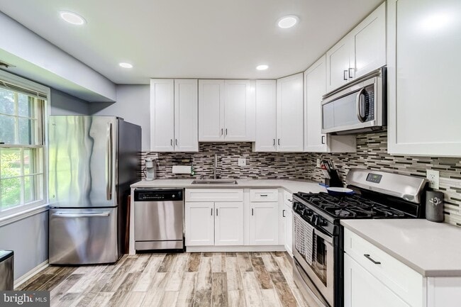 Photo - 6012 Westchester Park Dr Unit 101