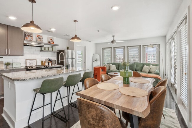 Photo - 841 Memorial Dr SE Unit ID1383532P