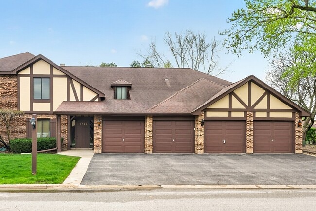 Photo - 1700 Lakecliffe Dr