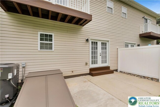 Photo - 825 16th Ave