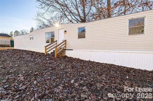 Photo - 126 Poe Dr