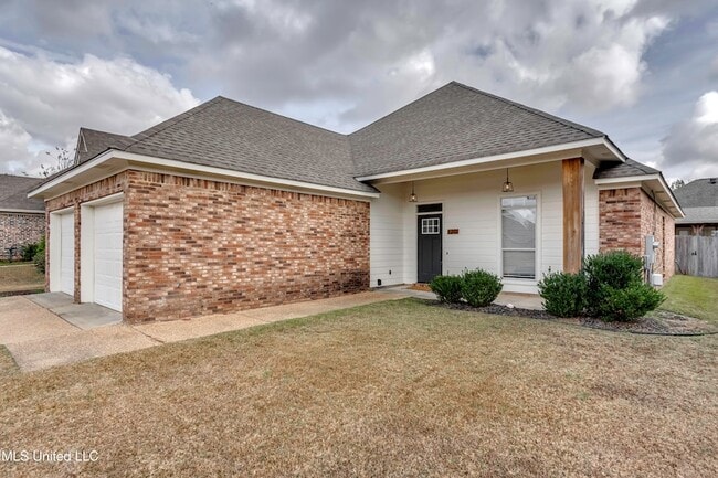 Photo - 120 Lennox Pl