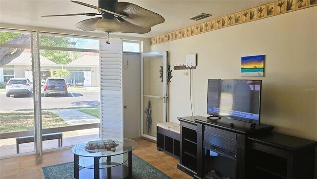 Photo - 4348 Tahitian Gardens Cir Unit B