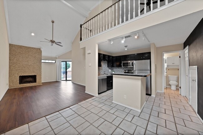 Photo - 2428 Forest Brook Ln Unit 1211