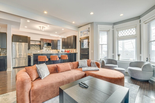 Photo - 2033 W Washington Blvd Unit ID1306414P