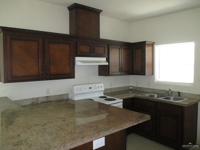 Photo - 2507 E Franklin Ave