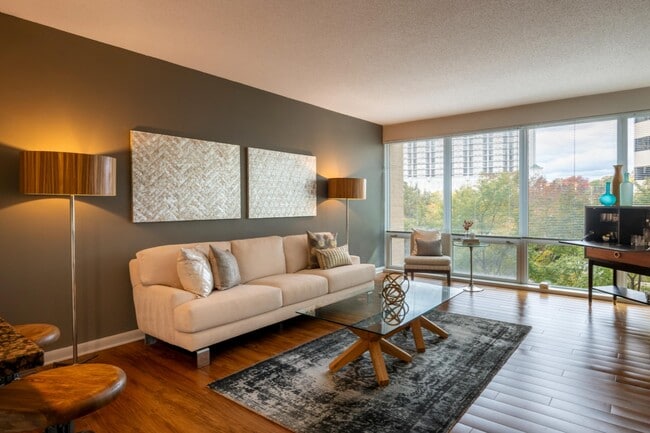 Photo - Concord Crystal City