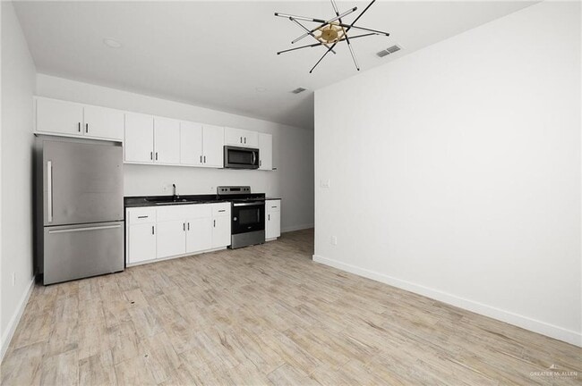 Photo - 1429 W Harrison Ave Unit 5