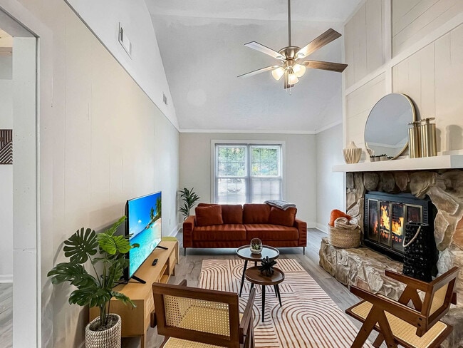 Photo - 1224 Crawford Way Unit ID1291585P