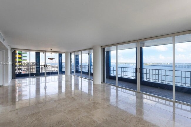 Photo - 1627 Brickell Ave Unit 2407