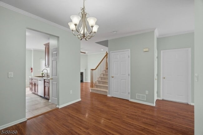Photo - 13 Reins Ct