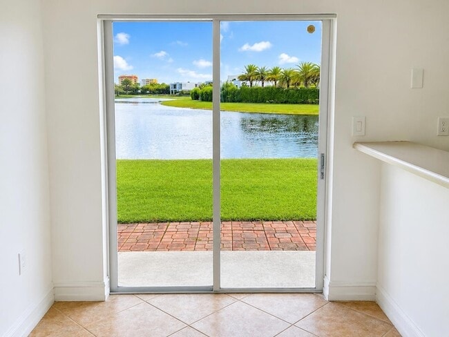 Photo - 180 Riviera Cir Unit 305