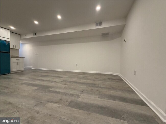 Photo - 45 E High St Unit 2