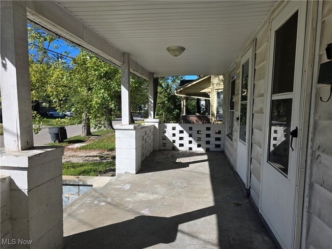 Photo - 846 Hunter St NW