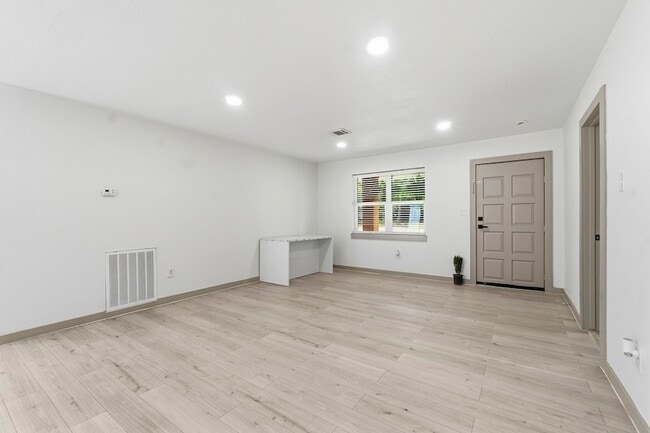 Photo - 14850 Coaltown Rd