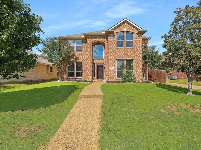Building Photo - 5004 Rain Forest Dr