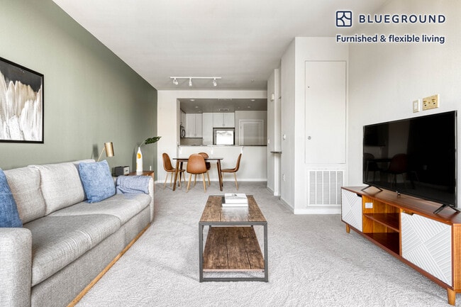 Photo - 550 Moreland Way Unit SI FL7-ID1252