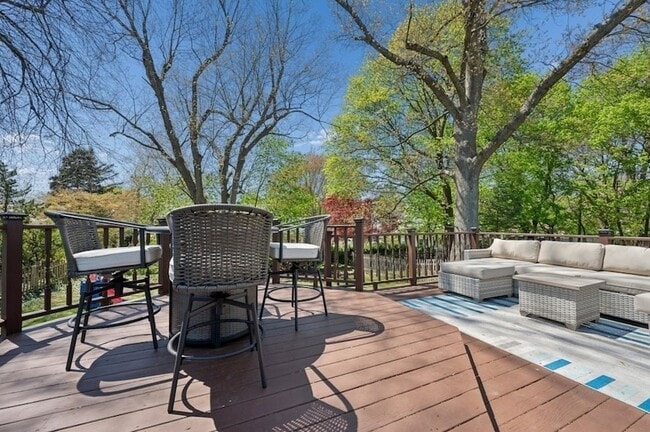 Photo - 223 Beverly Rd