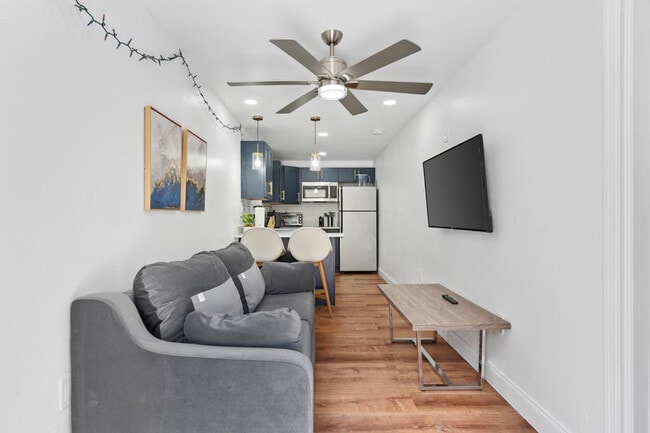 Building Photo - 3417 N 10th St Unit ID1320245P