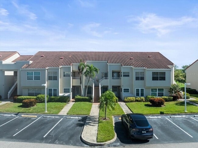 Building Photo - 5900 Bahia Del Mar Cir N Unit 238