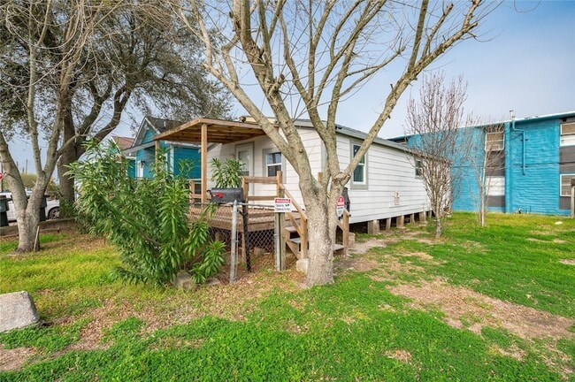 Photo - 1210 56th St