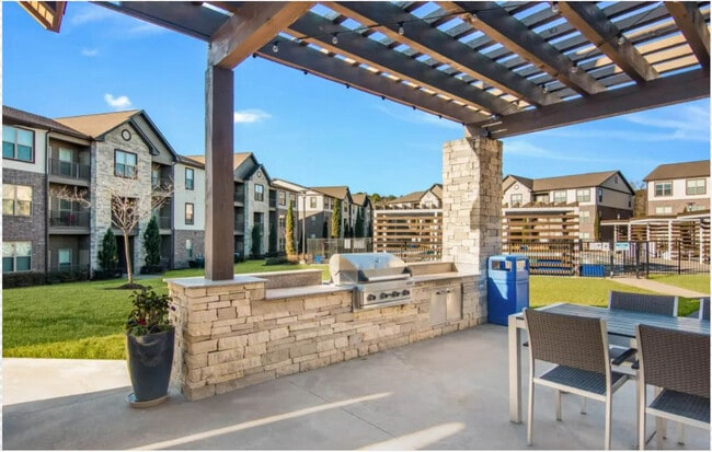 Photo - McKenzie Park Apartments