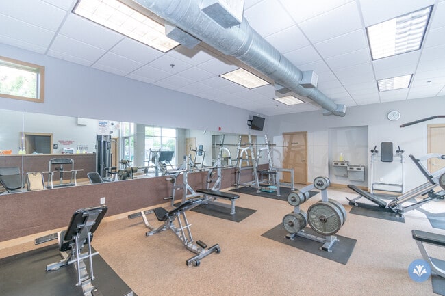 Photo - Chateau At Holmes Lake