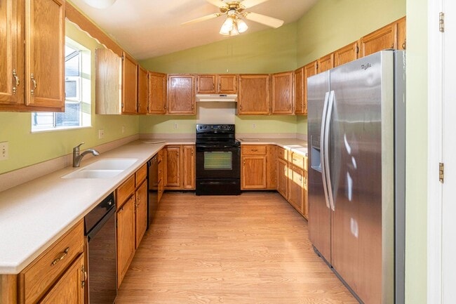 Photo - 10449 Travis St