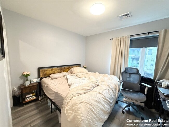 Photo - 55 W Fifth St Unit 408