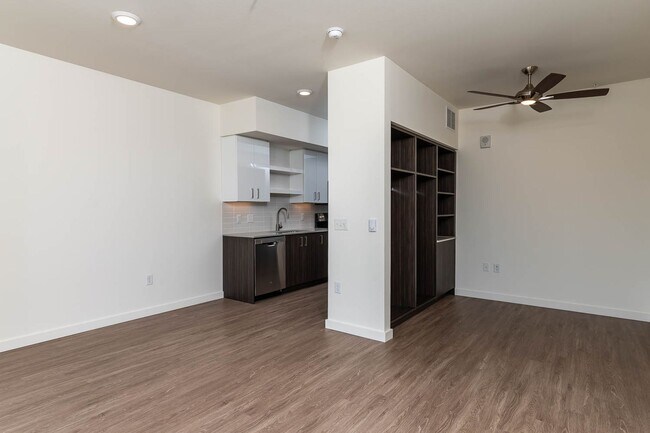 Photo - Axletree Apartments - City Vibes, Small Town Soul