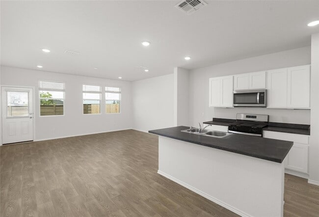 Photo - 206 Jackson St