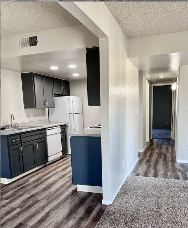 Photo - Burgundy House Apartments