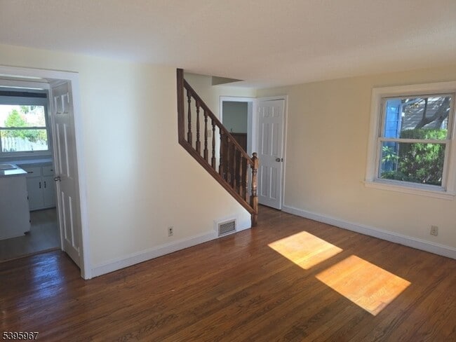 Photo - 1815 Vauxhall Rd