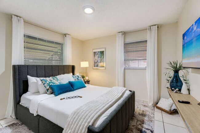 Photo - 2225 NW 170th Terrace Unit SI ID1580556P