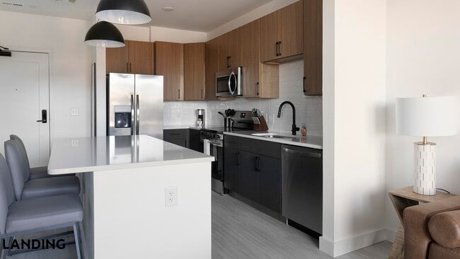 Photo - 1007 S Mint St Unit 712