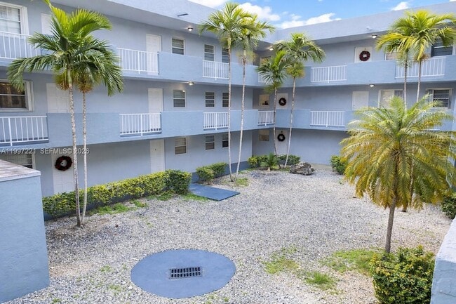 Photo - 1755 W 60th St Unit D212
