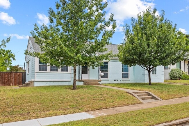 Photo - 907 Buckalew St