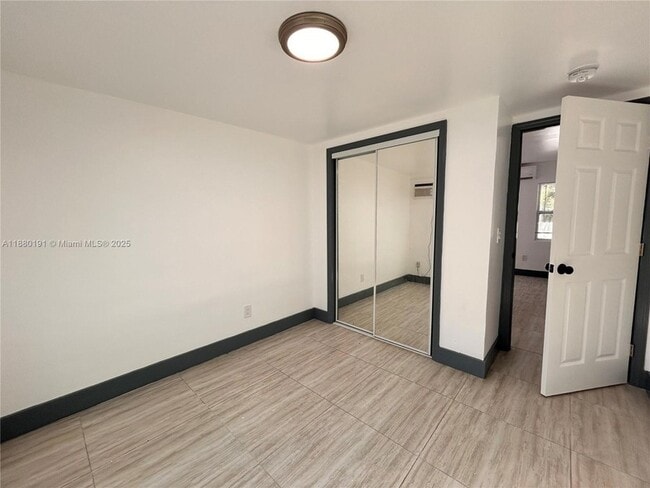 Photo - 1928 Wilson St Unit 3