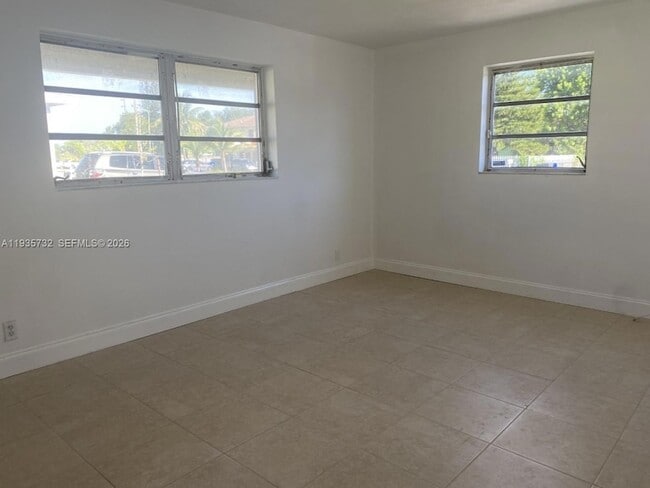 Photo - 5904 SW 27th St Unit S